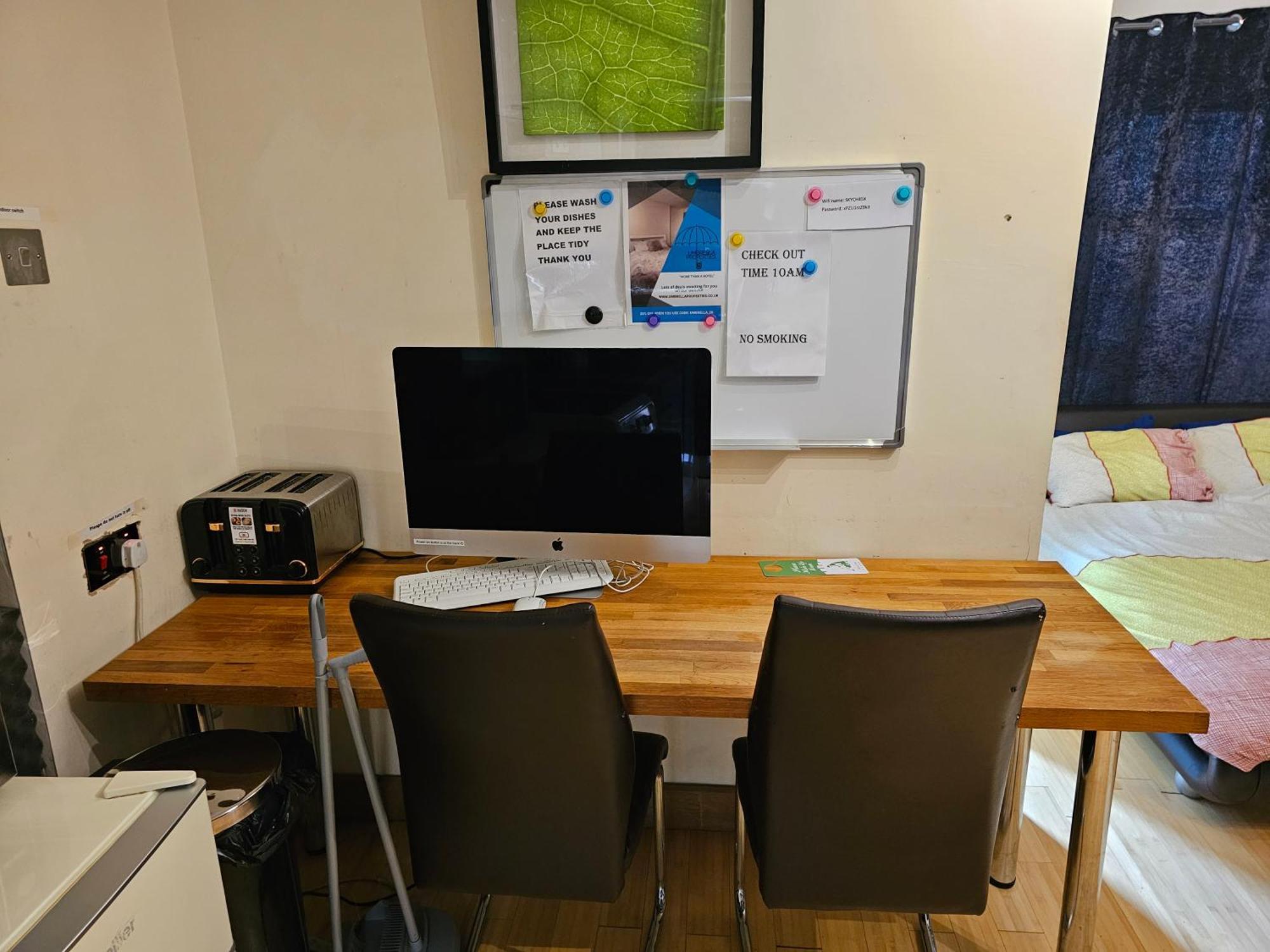 Umbrella Properties Private Apartment Бирмингем Экстерьер фото