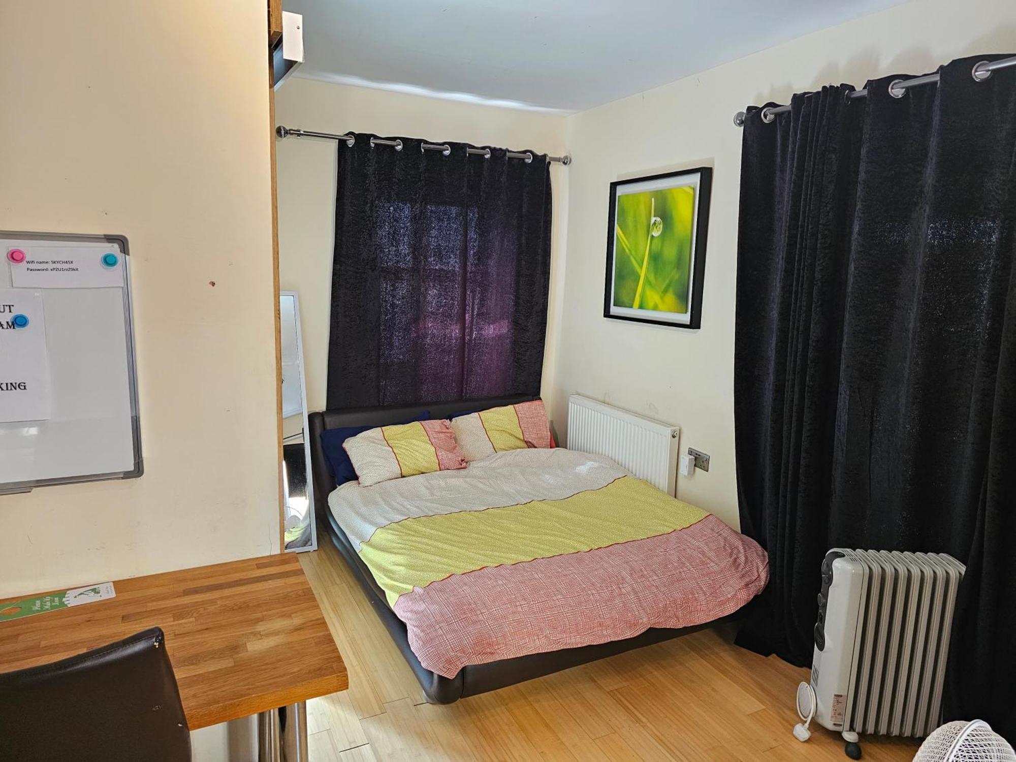 Umbrella Properties Private Apartment Бирмингем Экстерьер фото